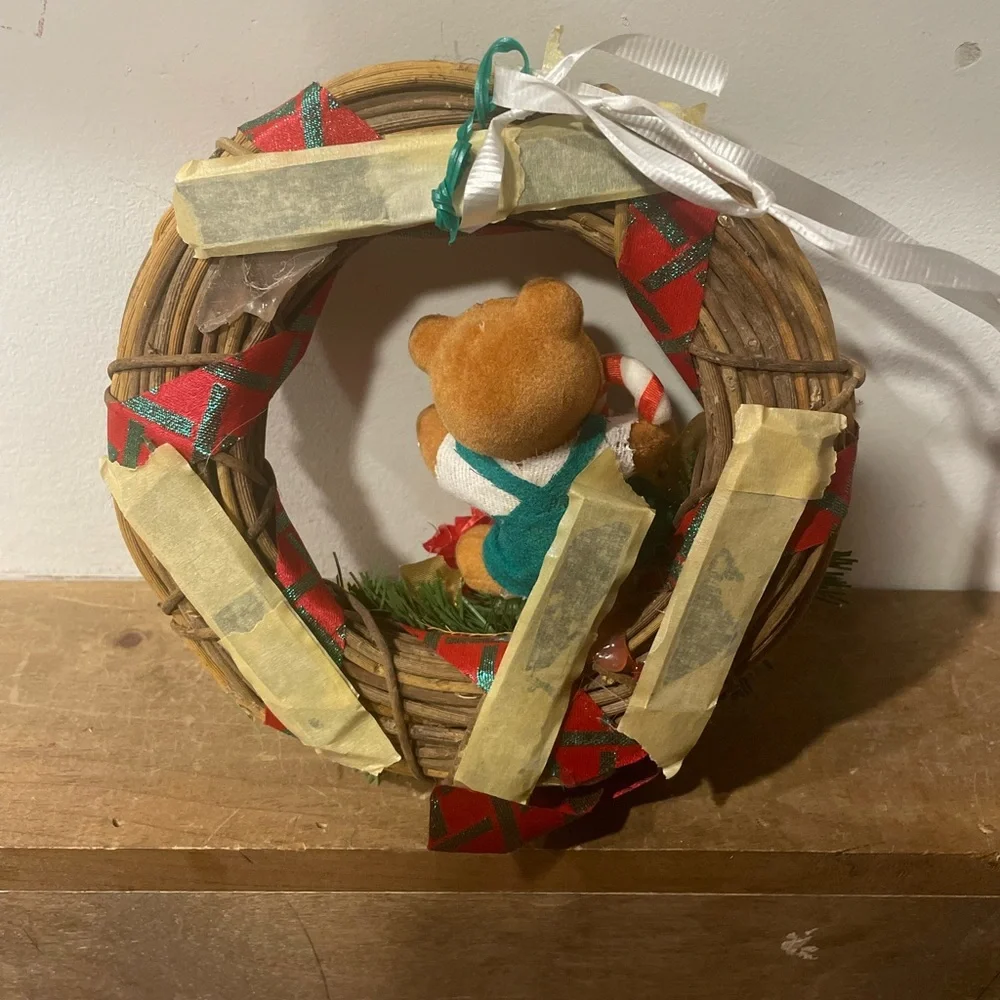 Vintage Christmas handmade Teddy Bear Wreath